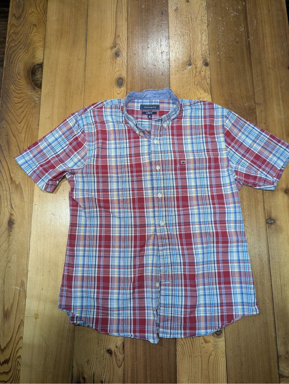 Crown & Ivy Classic Fit Southern Shirting Plaid Short Sleeve Button-Up Shirt